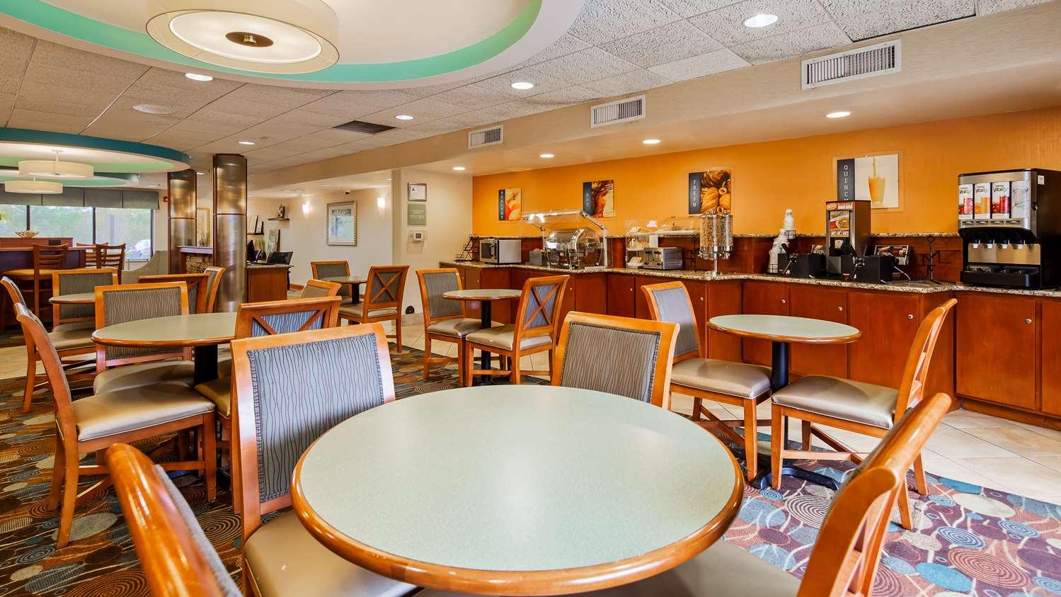 Best Western Plus Wilmington / Wrightsville Beach Exterior photo