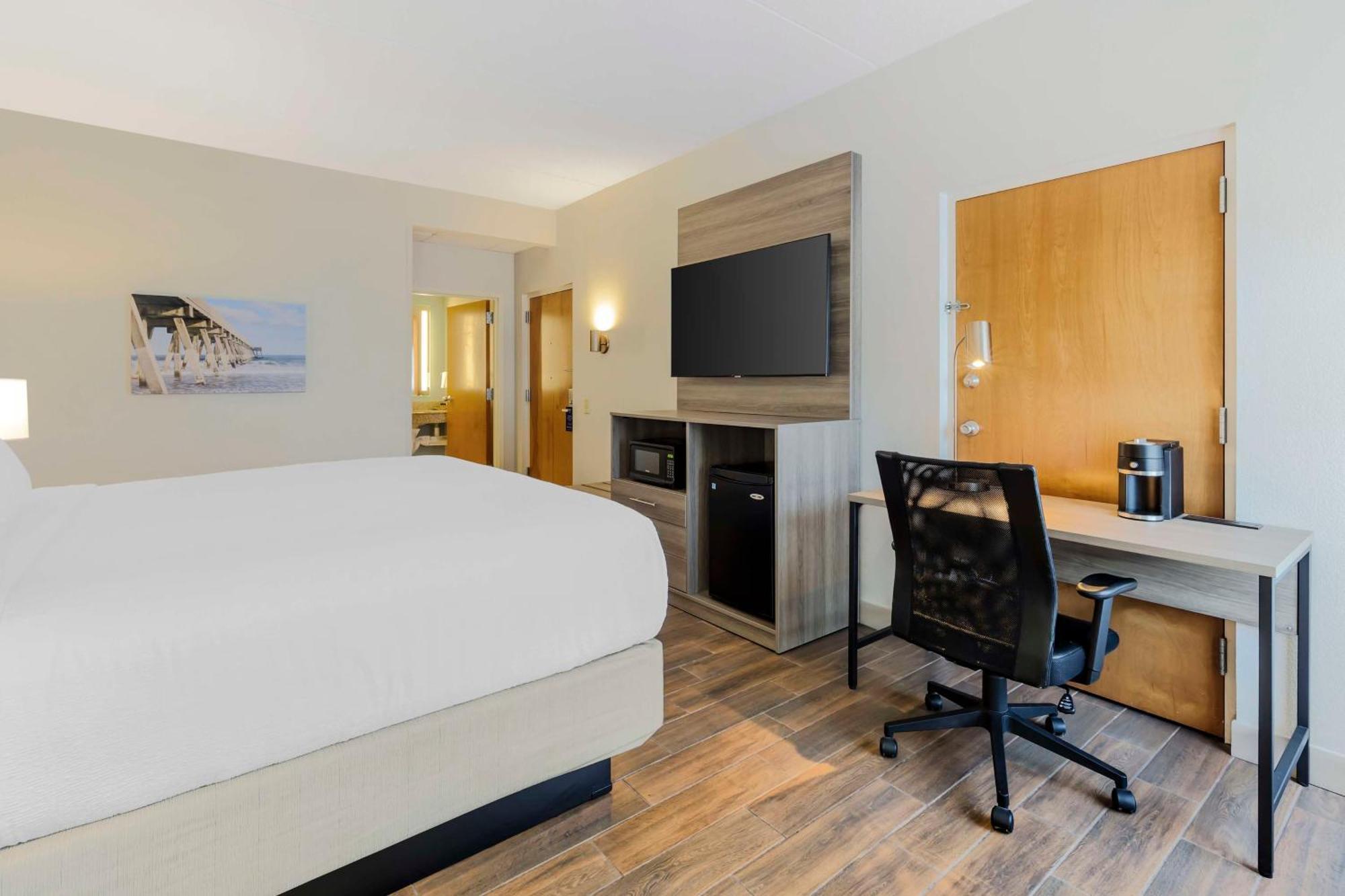 Best Western Plus Wilmington / Wrightsville Beach Exterior photo
